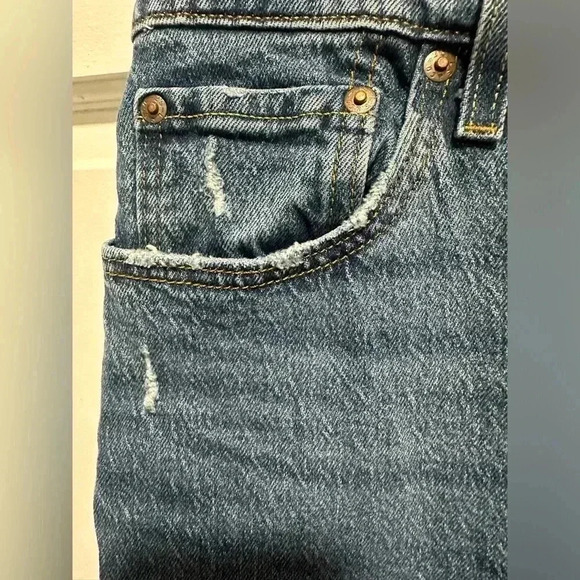 LEVIS 501 Distressed High Rise Straight Leg Jeans size 29” inseam 28” - Picture 3 of 7